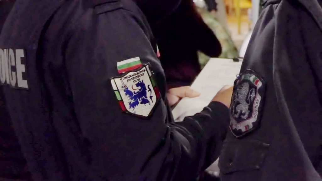 Разваляне на палатков лагер.
