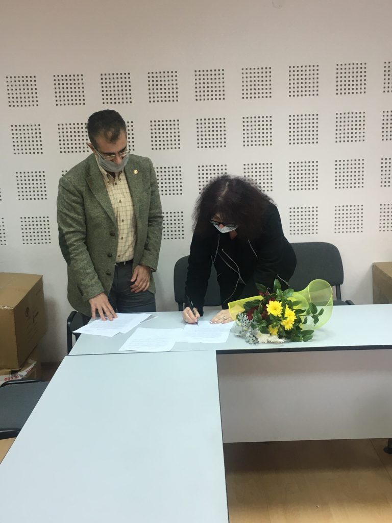 Ротарианци дариха предпазни средства срещу COVID-19 на МБАЛ “Св. Анна - Варна”