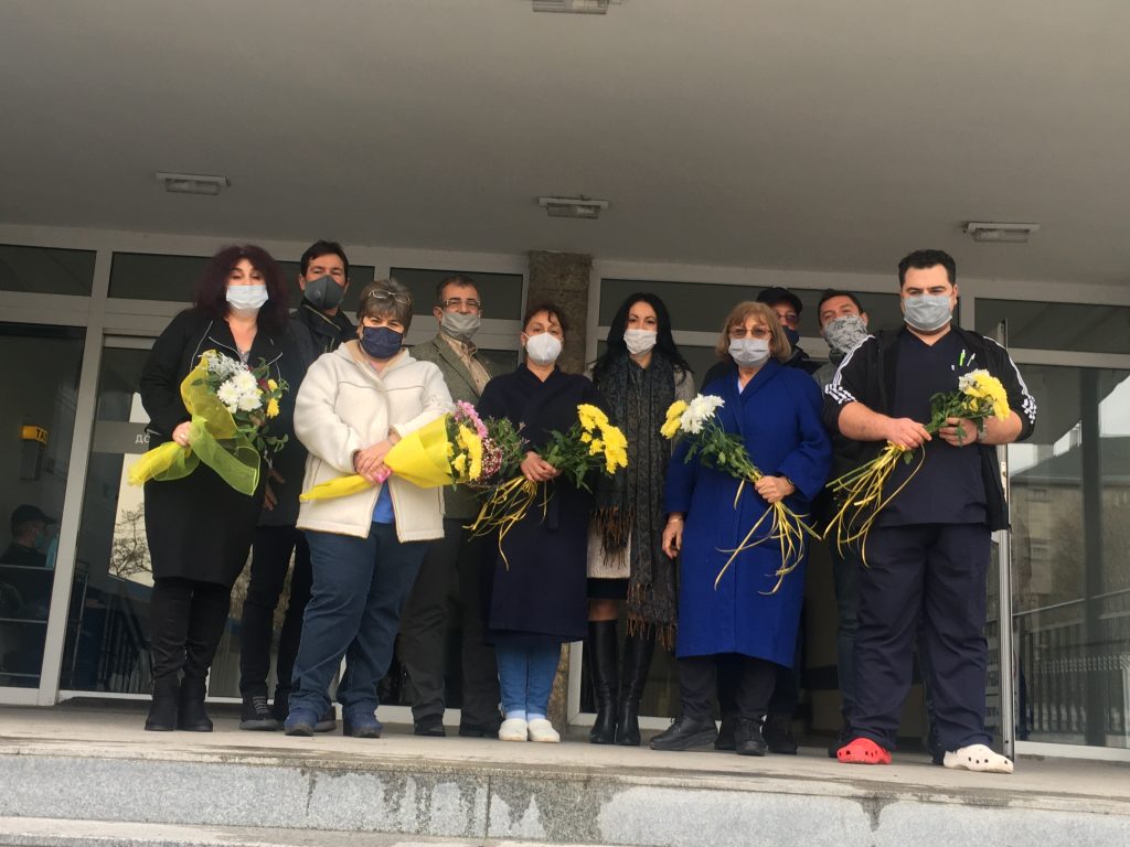Ротарианци дариха предпазни средства срещу COVID-19 на МБАЛ “Св. Анна - Варна”