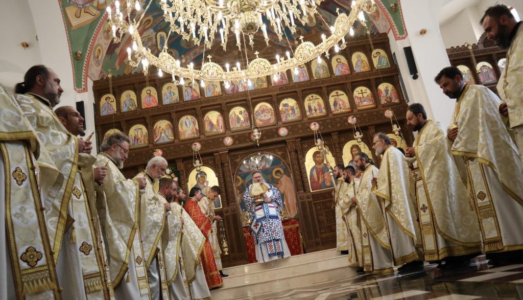 Митрополит Йоан в църквата "Св. Прокопий".