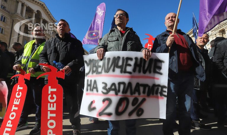 Огнеборци - протест.