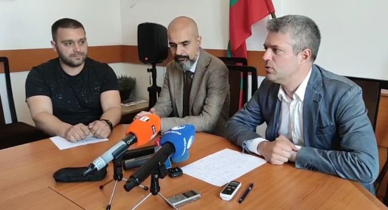 Йордан Кателиев, Павел Попов, Благомир Коцев (от ляво на дясно).