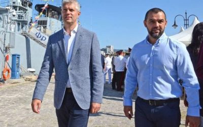 Благомир Коцев и заместника му Илия Коев, който е и бивш шофьор.