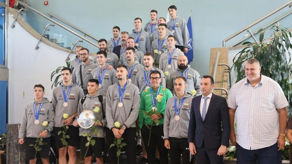 Волейбол.