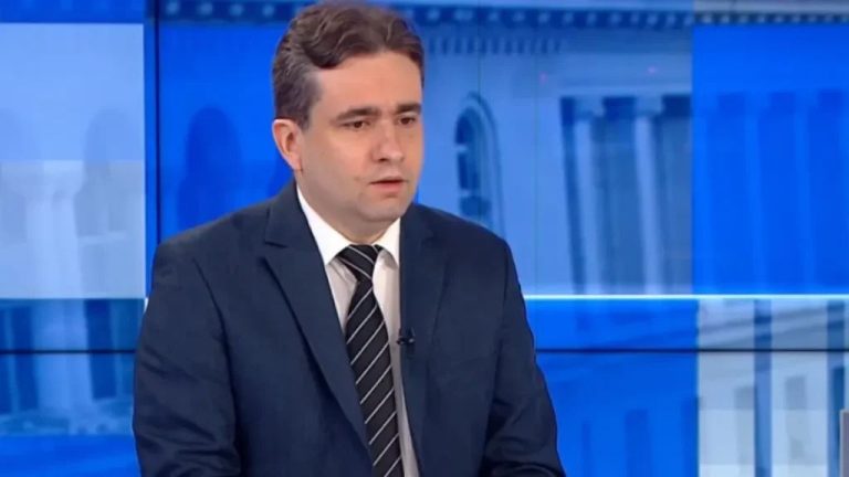 Божидар Божанов