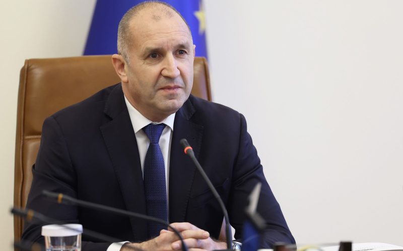 Румен Радев